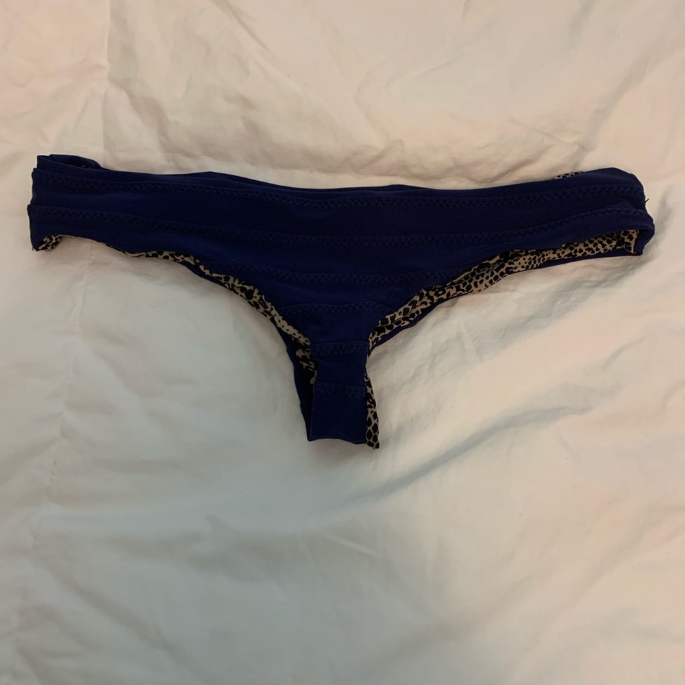 Acacia Mumbai bottoms